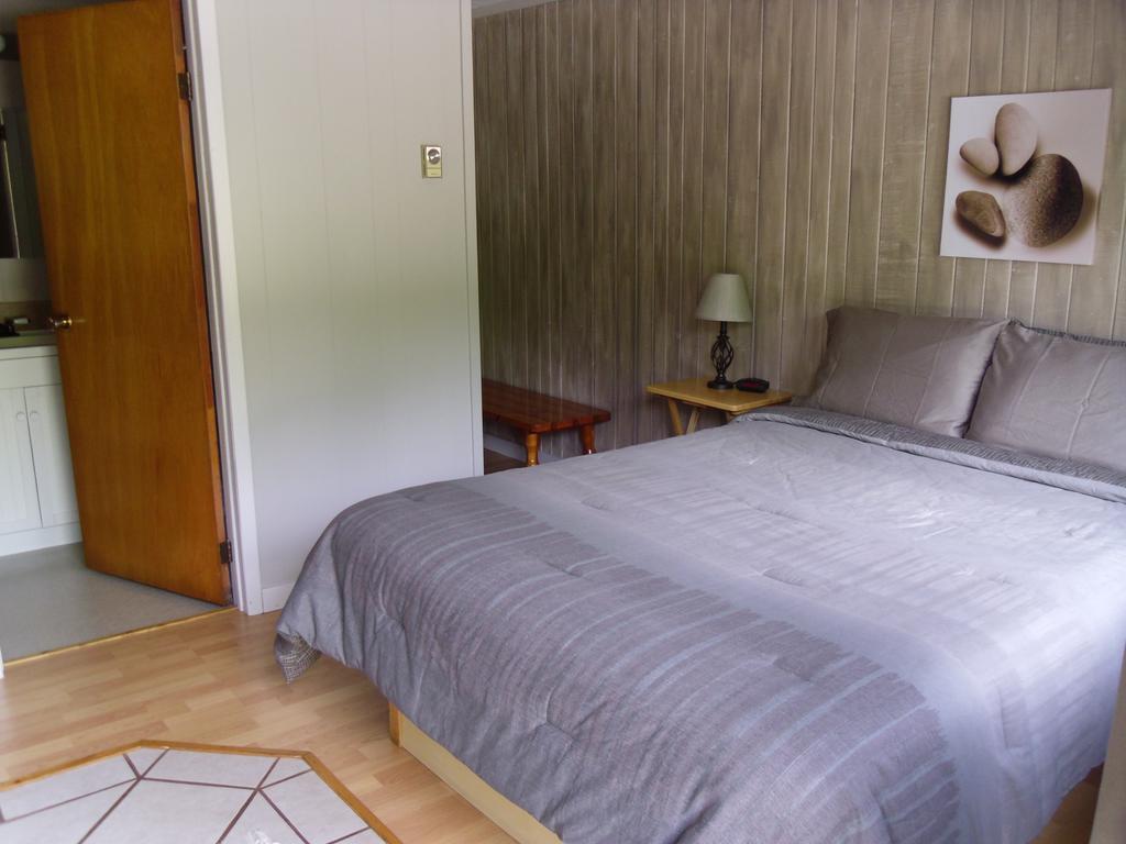 Peacock Villa Motel Tobermory Bilik gambar