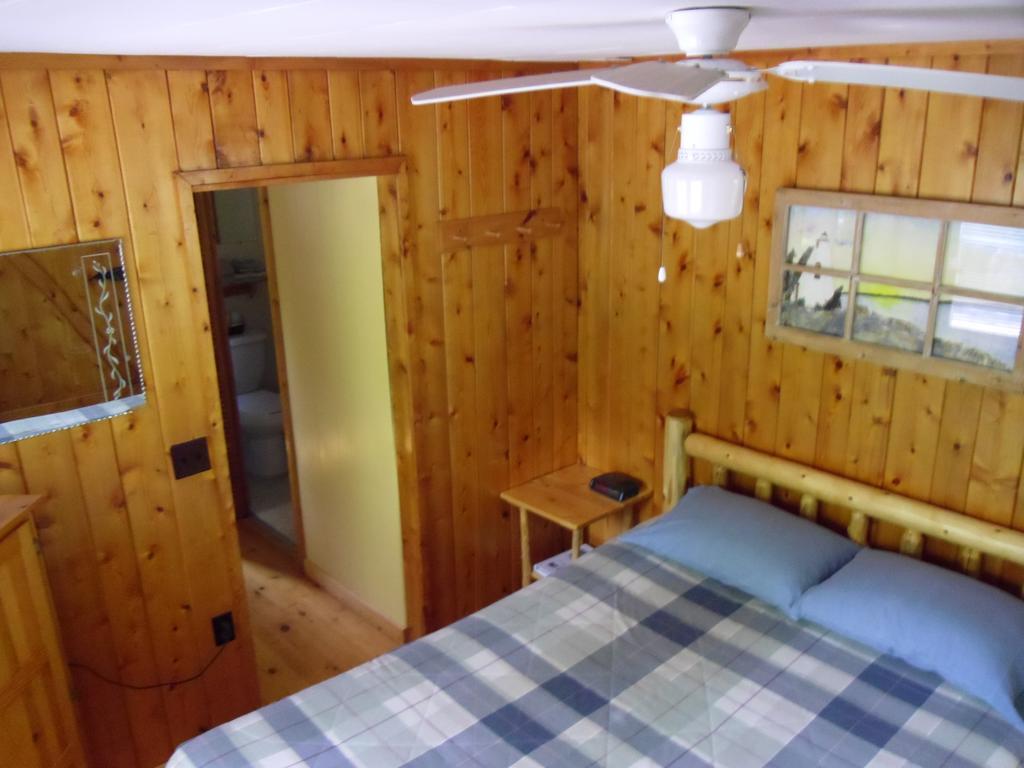 Peacock Villa Motel Tobermory Bilik gambar