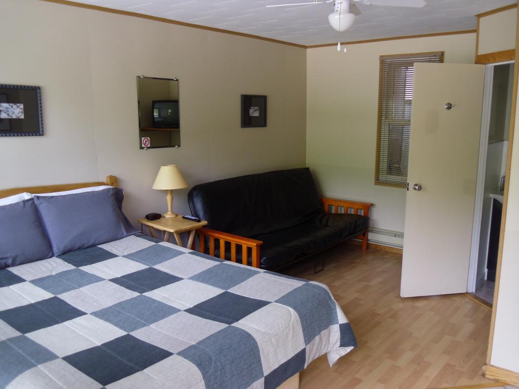 Peacock Villa Motel Tobermory Bilik gambar
